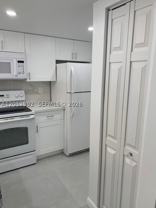 1035 W 77th St #304 - Photo 1 of 1