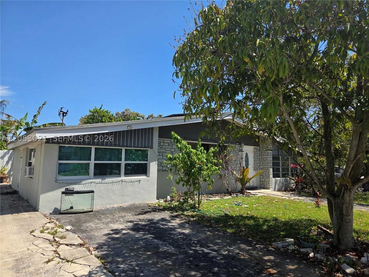 19631 Ne 12th Ct #EFF