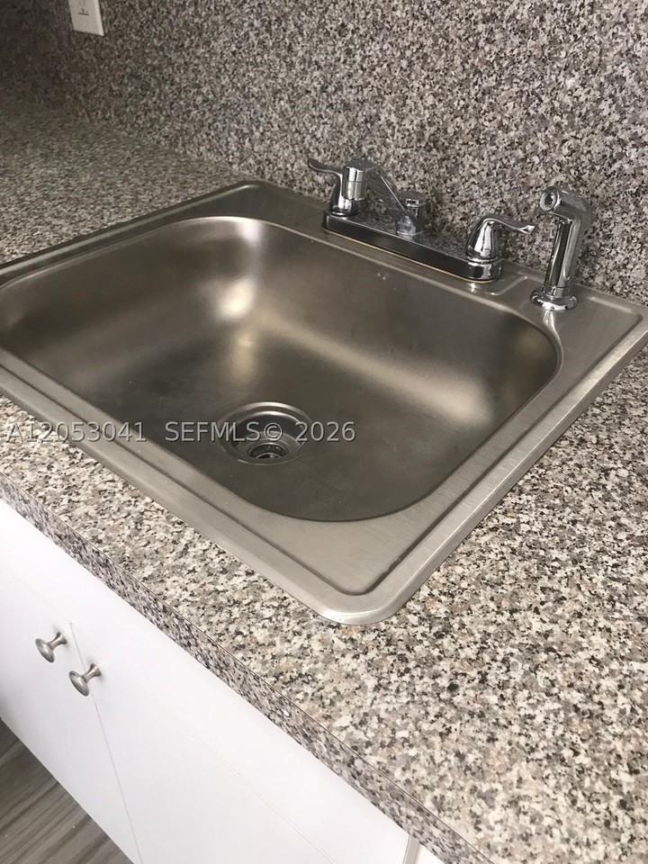 5300 Nw 26th Ave #21 - Photo 5 of 13