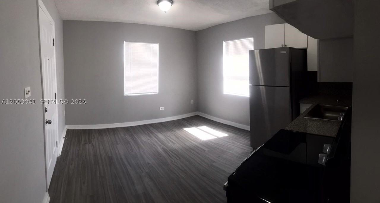 5300 Nw 26th Ave #21 - Photo 7 of 13