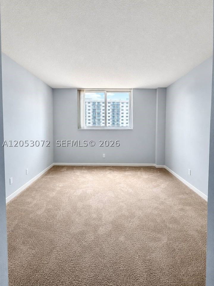 19380 Collins Ave #910 - Photo 4 of 16