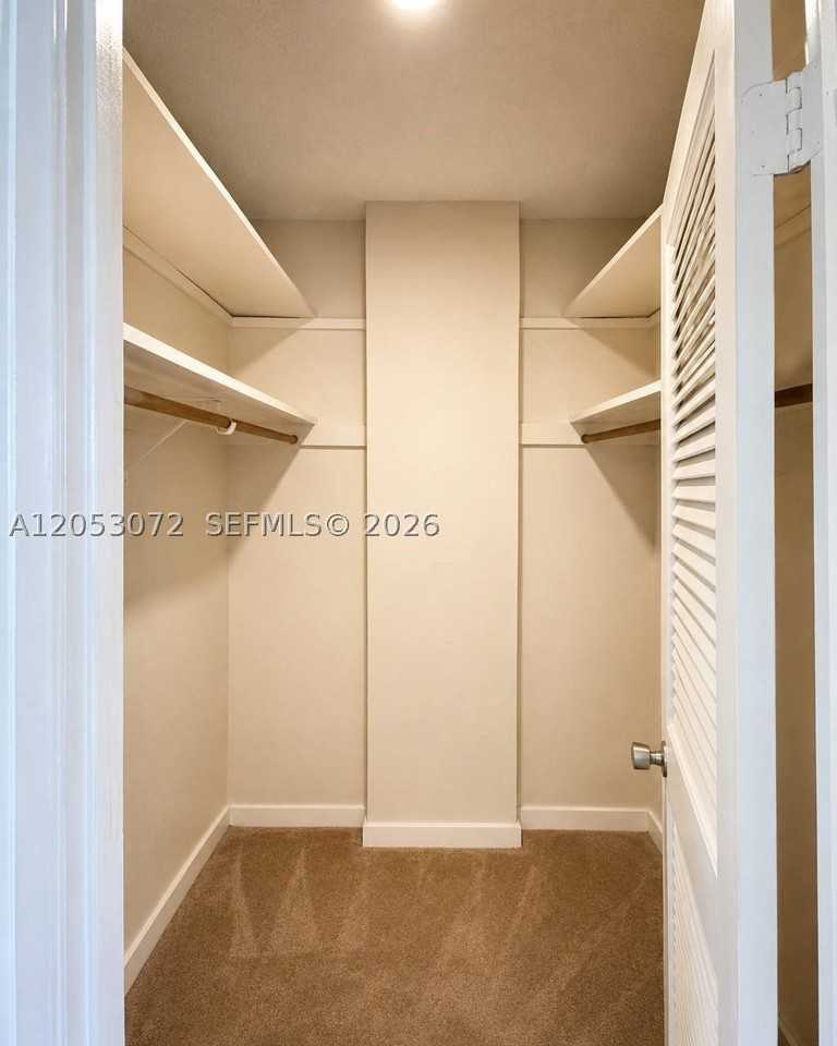 19380 Collins Ave #910 - Photo 5 of 16
