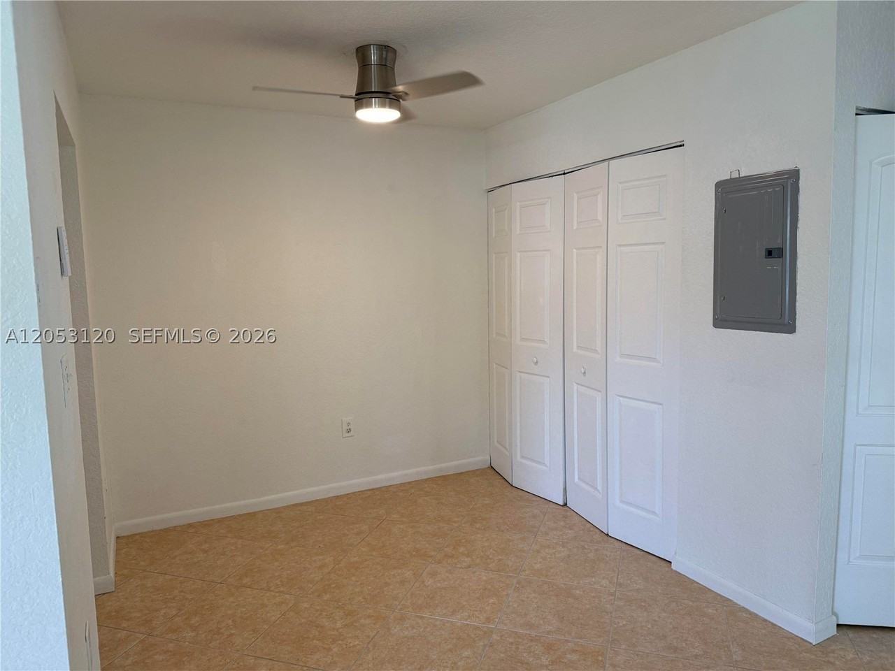 2120 Thomas St #2122 - Photo 7 of 24