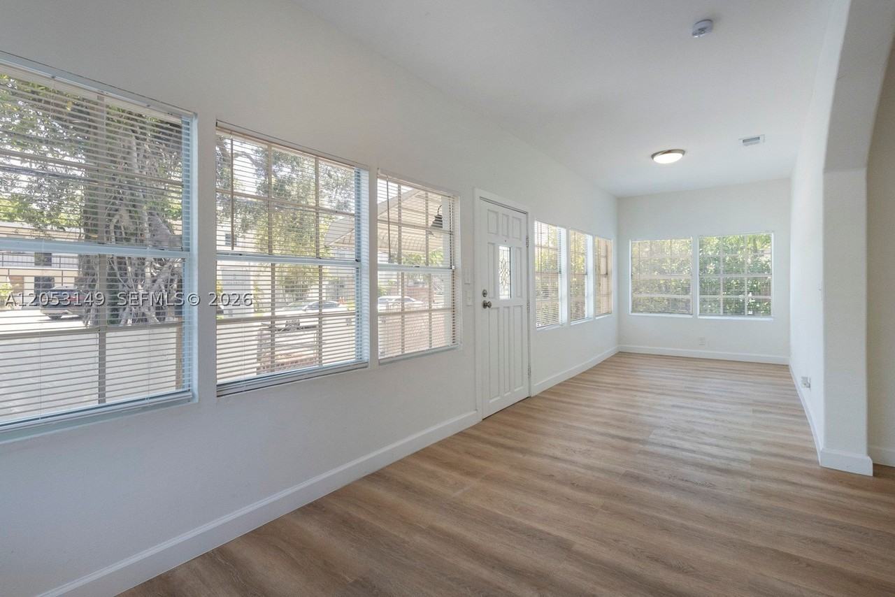 3628 Thomas Ave #3628 - Photo 3 of 20