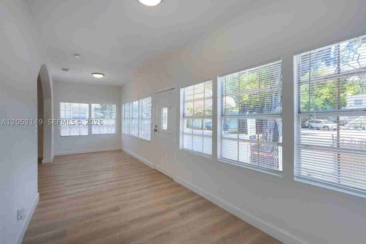 3628 Thomas Ave #3628 - Photo 4 of 20