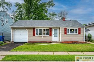 42 Hyde Ave - Photo 1 of 1