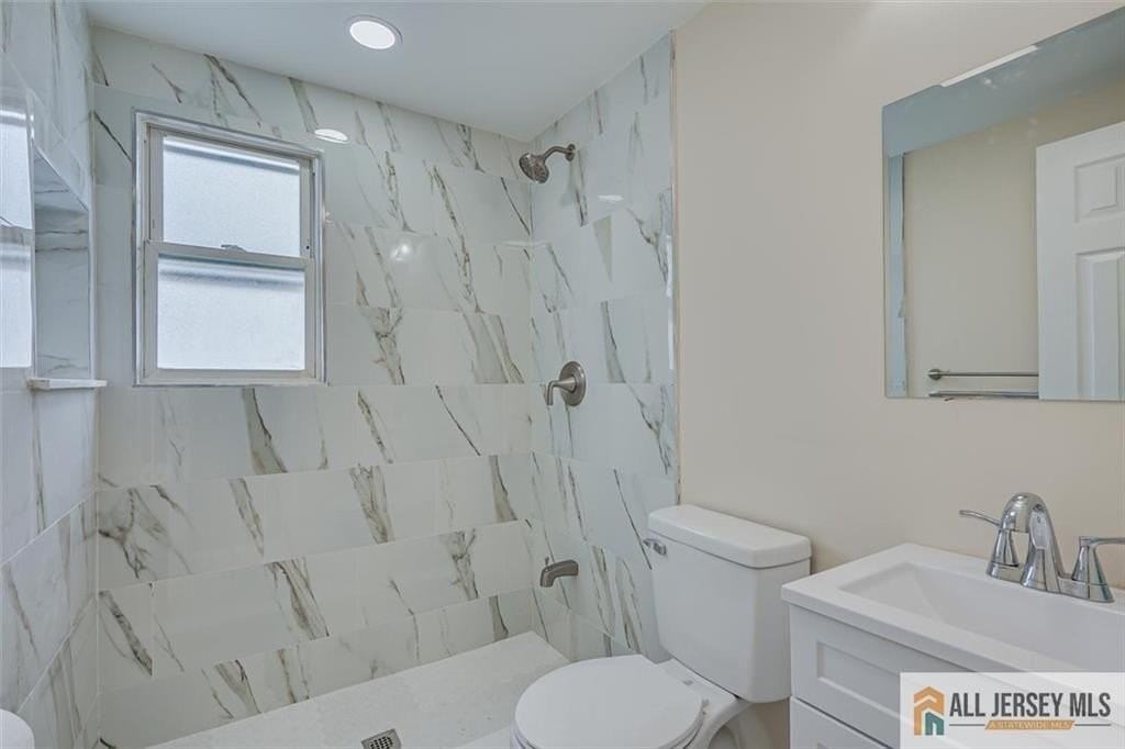 42 Hyde Ave - Photo 5 of 25