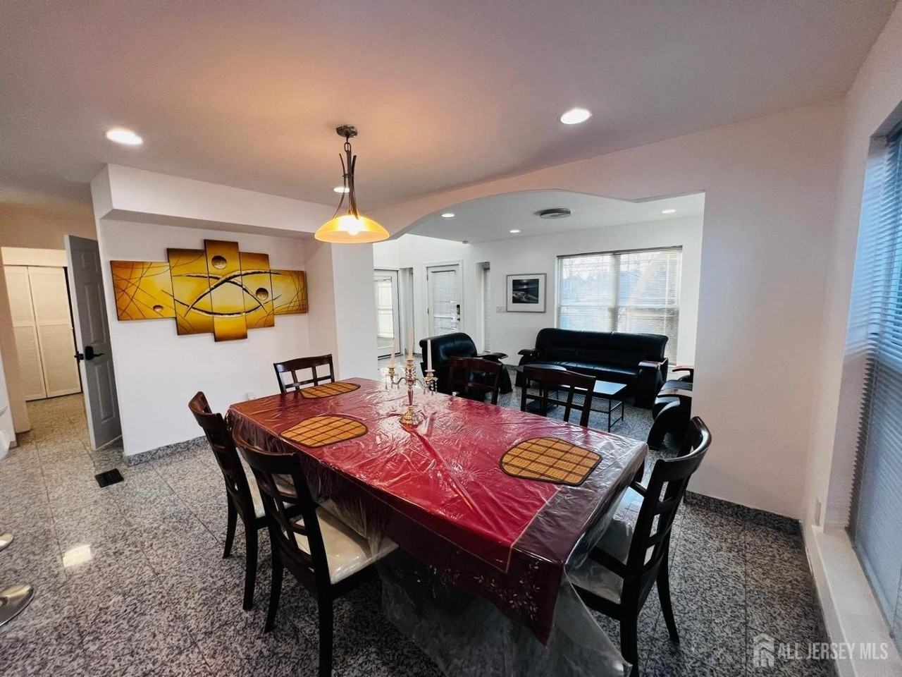 63 Jefferson Blvd - Photo 4 of 13