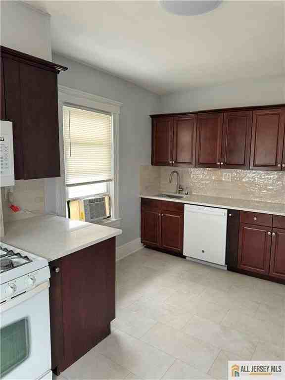 84 W Cherry St - Photo 5 of 8