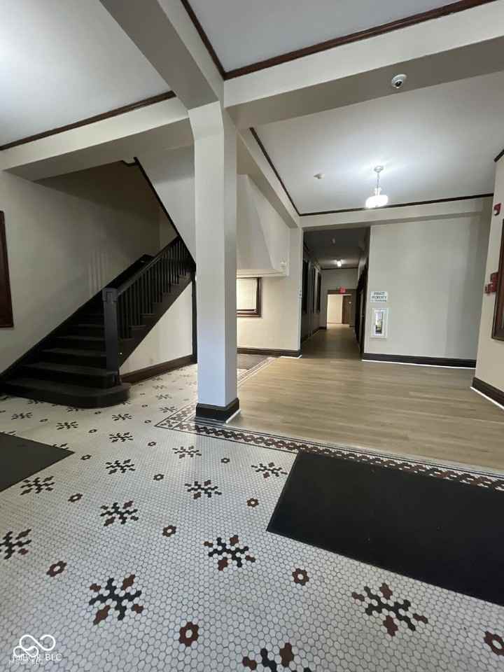 201 E Pike St #104 - Photo 2 of 17