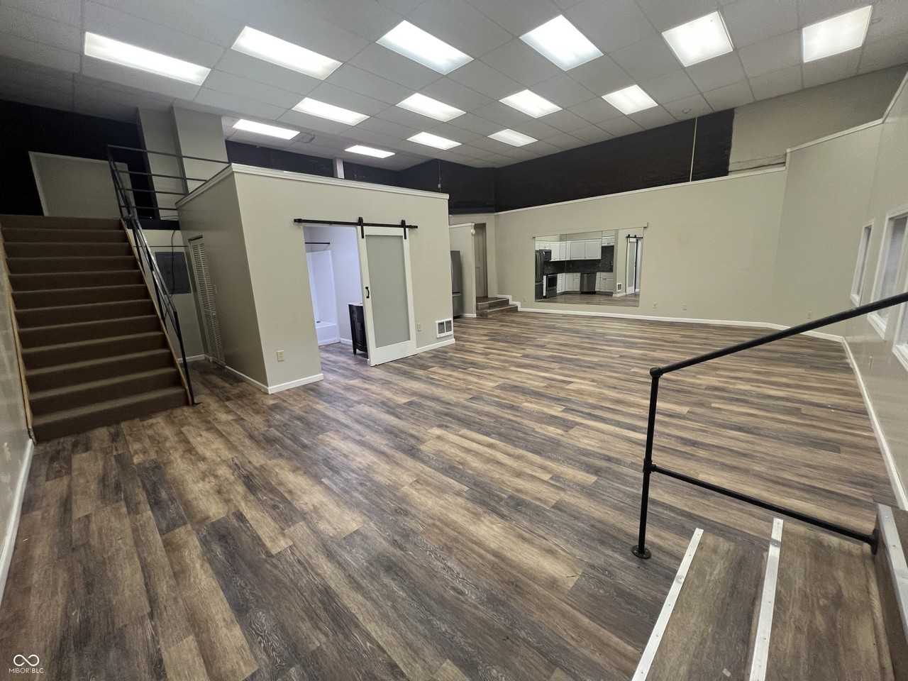 201 E Pike St #104 - Photo 4 of 17