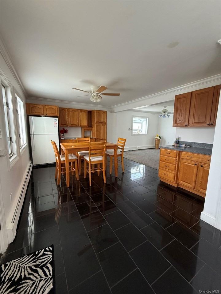 87 Parkside Dr N - Photo 3 of 29