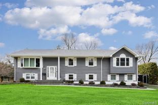 6 Hemlock Ln - Photo 1 of 1