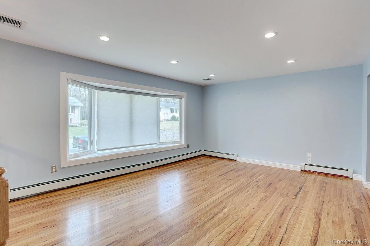 6 Hemlock Ln - Photo 7 of 43