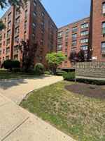 featured image of 11 Lake St #7A