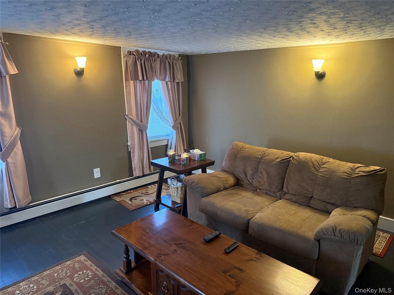 6 Glenmere Ave #4 - Photo 2 of 13