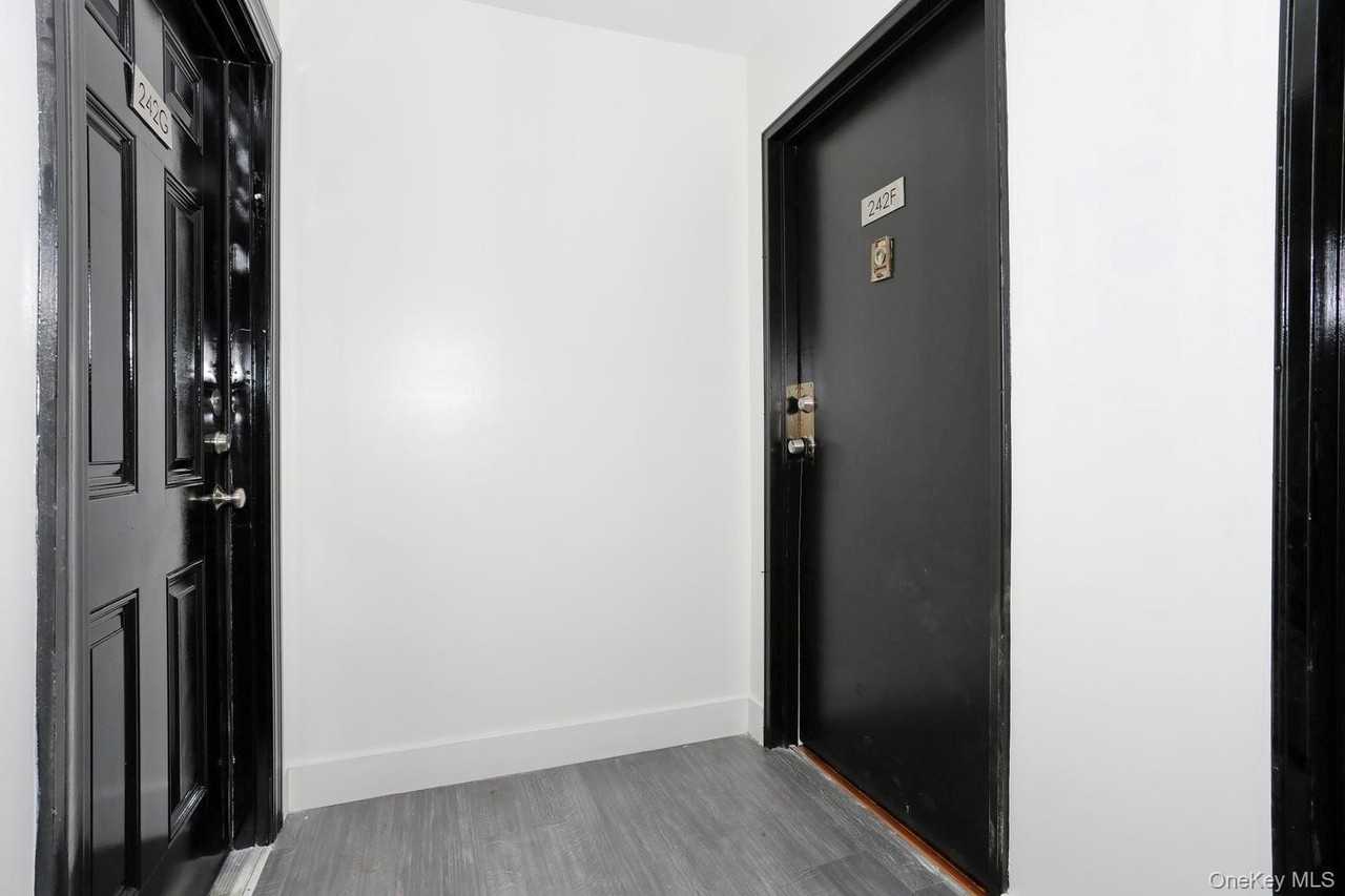 242 Kearsing Pkwy #F - Photo 4 of 21