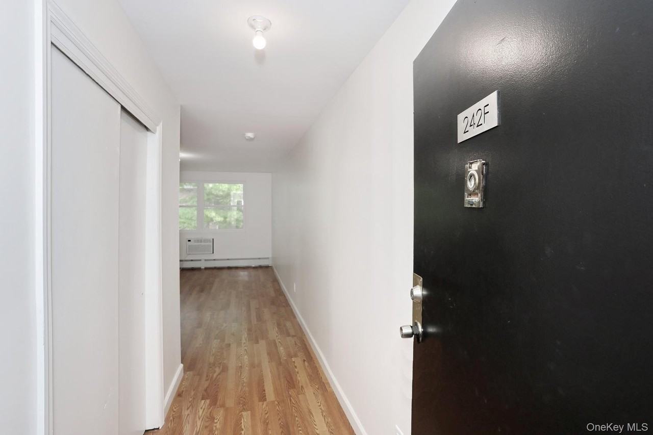 242 Kearsing Pkwy #F - Photo 5 of 21