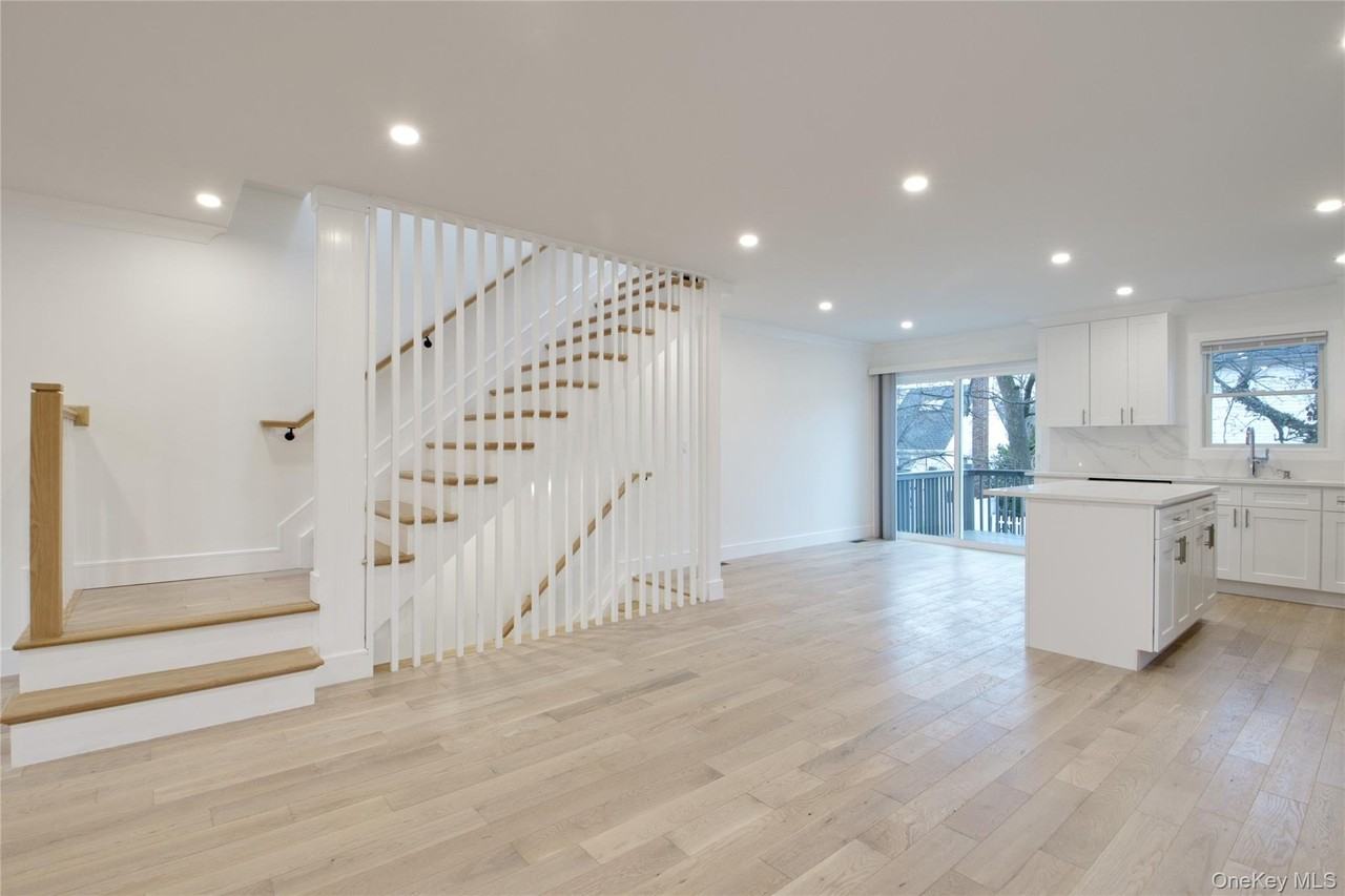 56 Kirkwood Rd #A - Photo 7 of 34