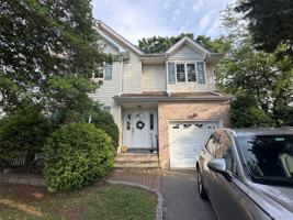 featured image of 35 Willis Ave
