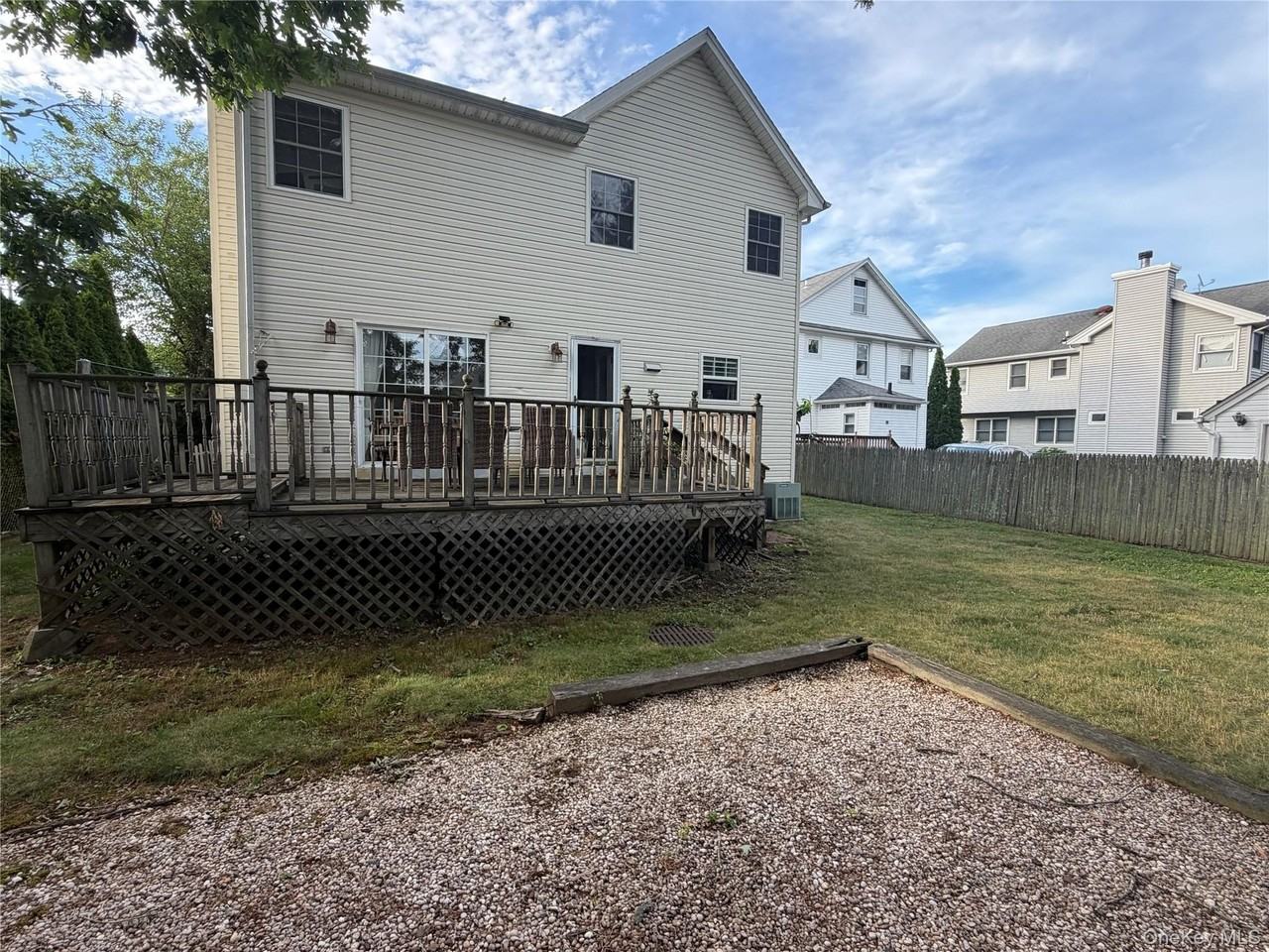 35 Willis Ave - Photo 2 of 2