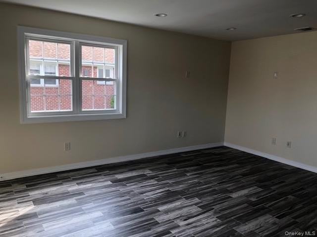 2933 Oceancrest Blvd - Photo 5 of 10