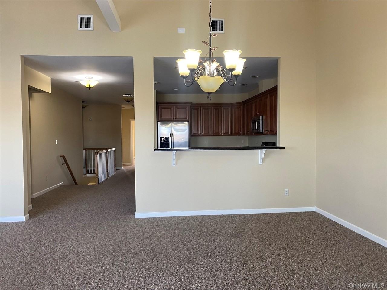 3 Nicole Ct - Photo 6 of 32