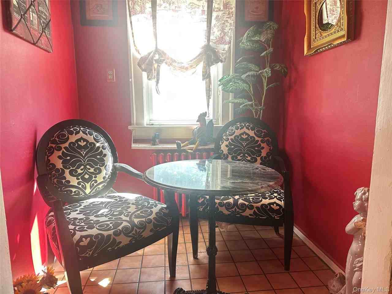 2936 Curtis St - Photo 5 of 13