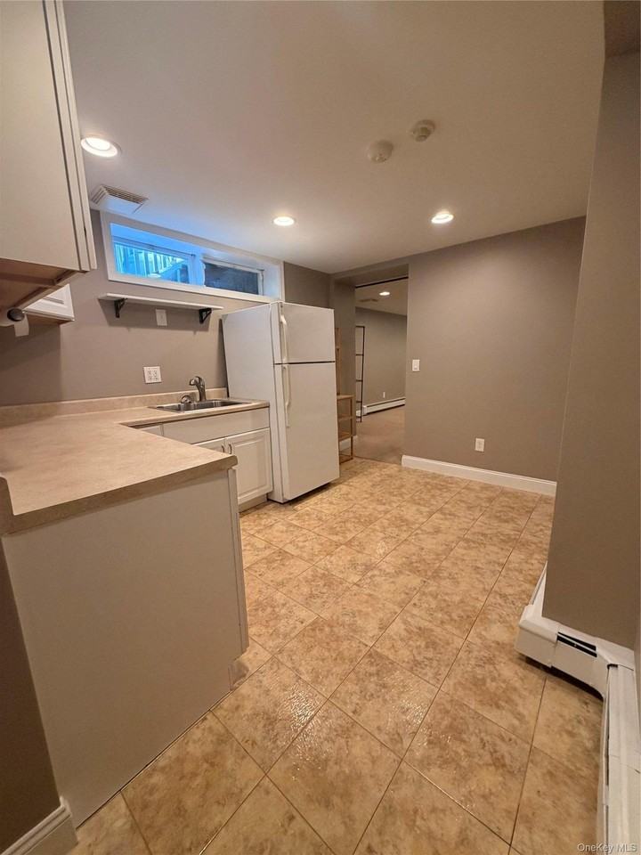 157 Brewer Rd #1A - Photo 6 of 8