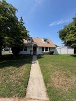featured image of 3173 Roxbury Ln