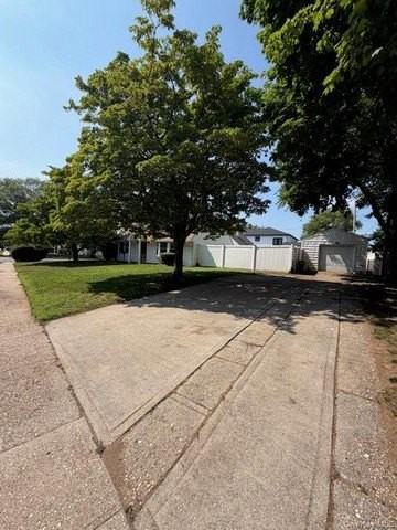 3173 Roxbury Ln - Photo 2 of 18