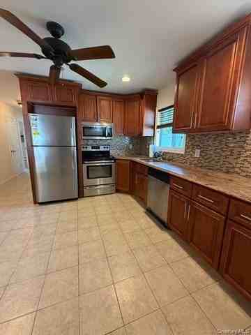 3173 Roxbury Ln - Photo 6 of 18