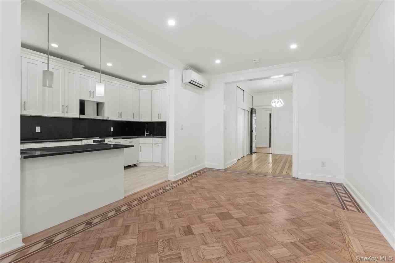 6133 Palmetto St - Photo 4 of 13