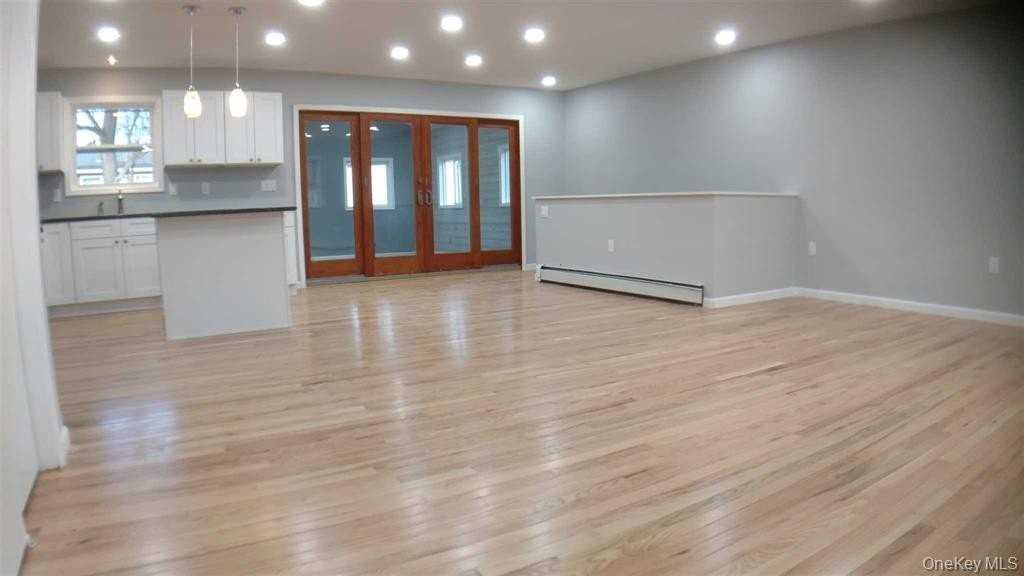 29 Heaney Dr - Photo 2 of 17
