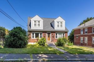 featured image of 17 Benson Ave #2