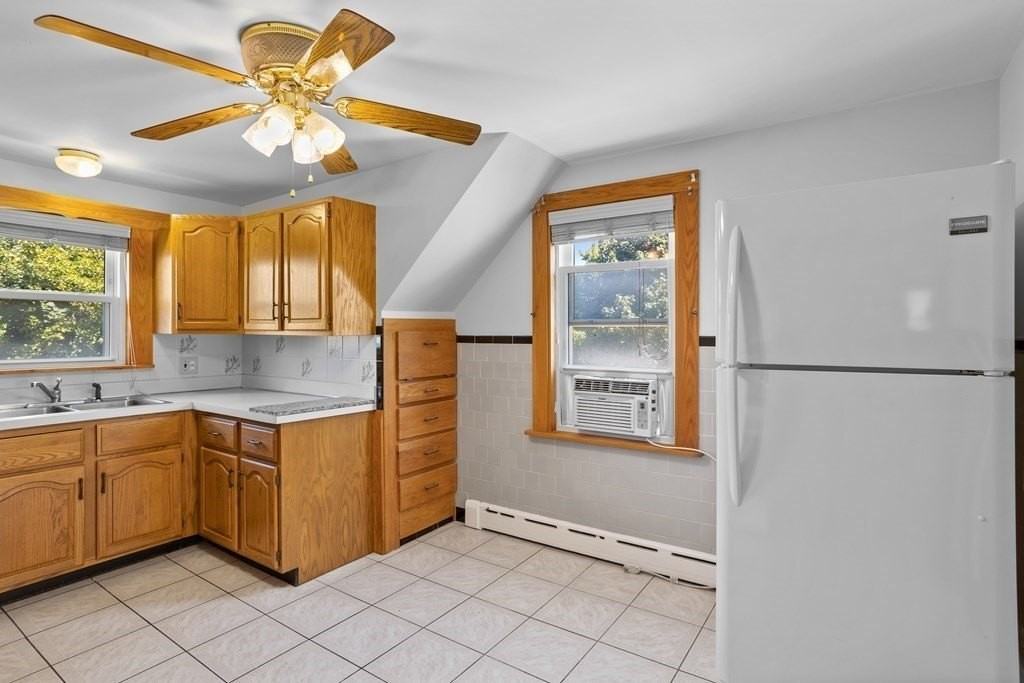 17 Benson Ave #2 - Photo 6 of 25