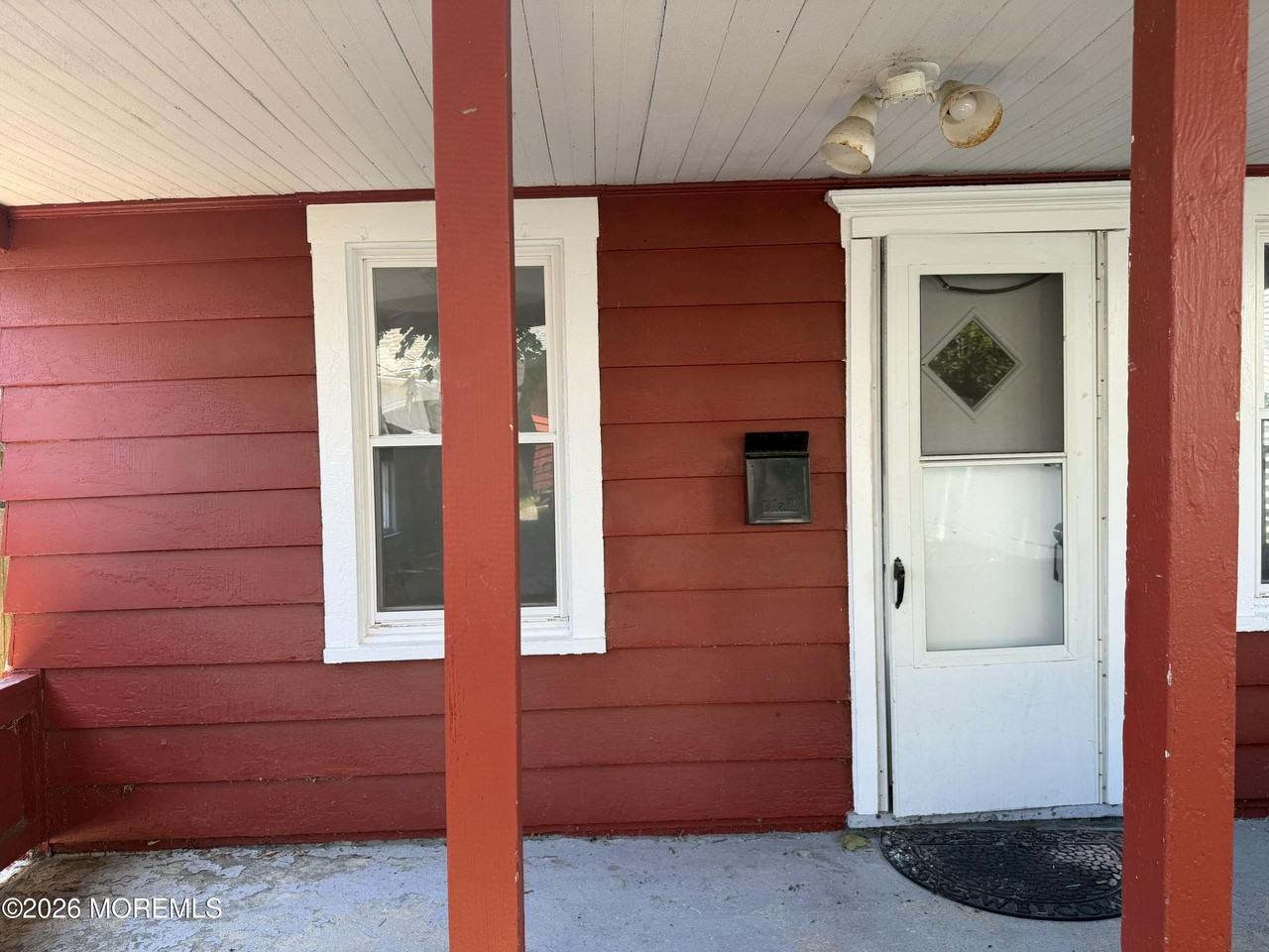 405 1/2 Brinley Ave - Photo 3 of 8