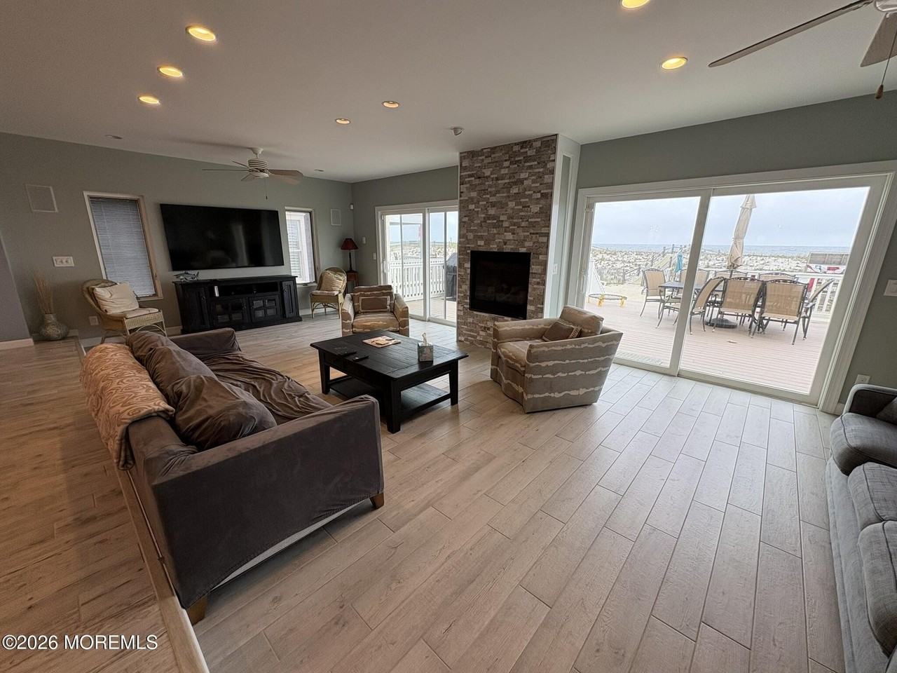 3608 Ocean Ter - Photo 5 of 32