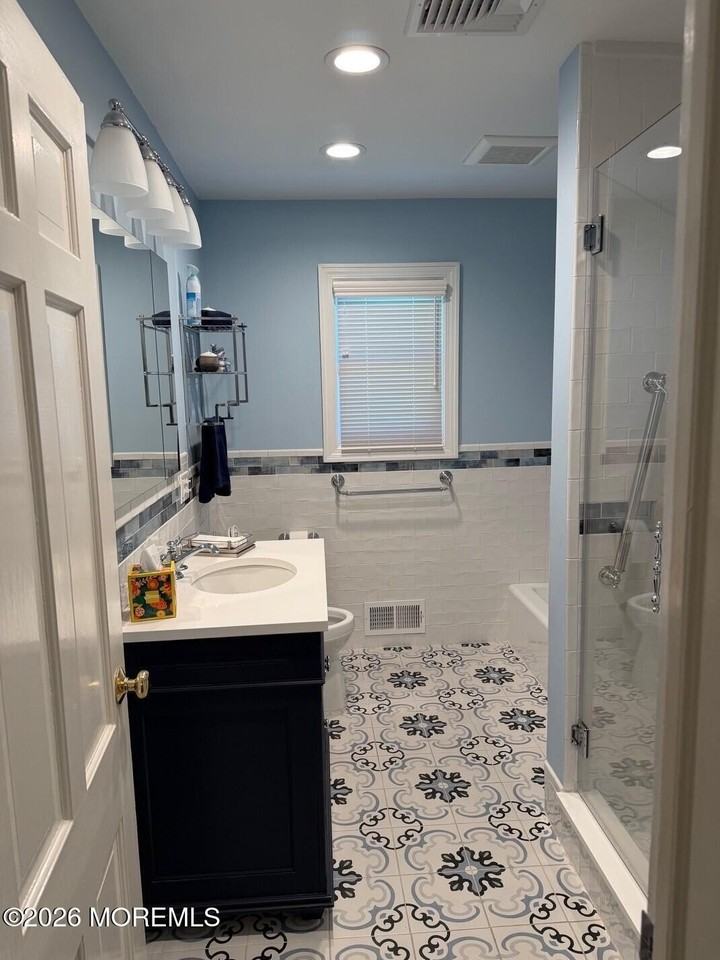 320 Boulevard - Photo 2 of 14