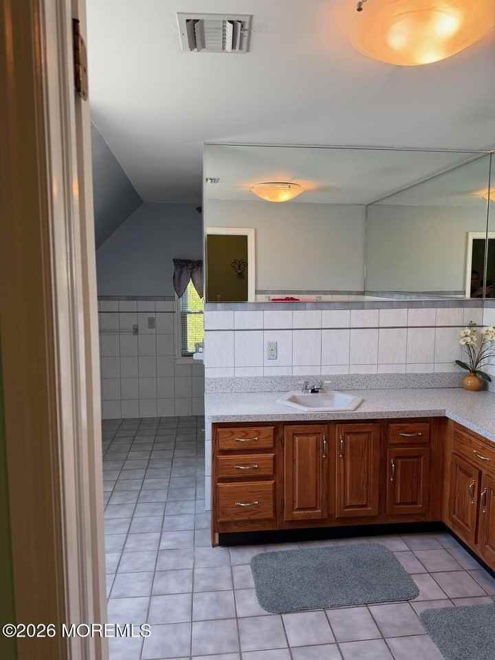 320 Boulevard - Photo 7 of 14