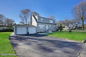 featured image of 272 Hearn Ave