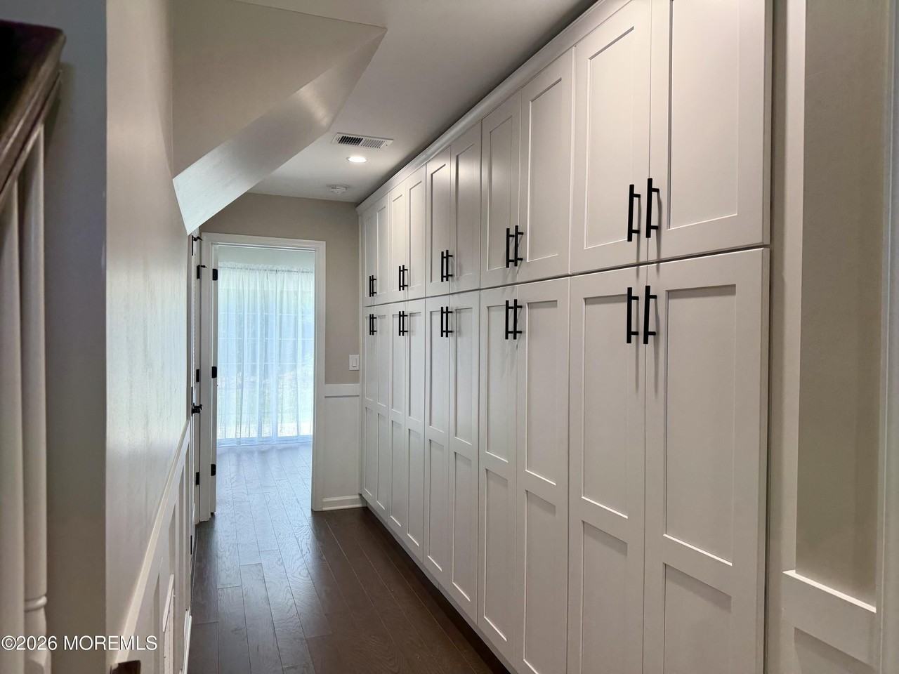 305 Spirit Way - Photo 6 of 33