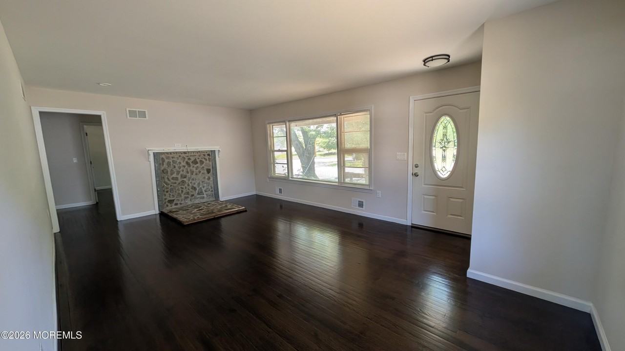 509 Stone Rd - Photo 5 of 15