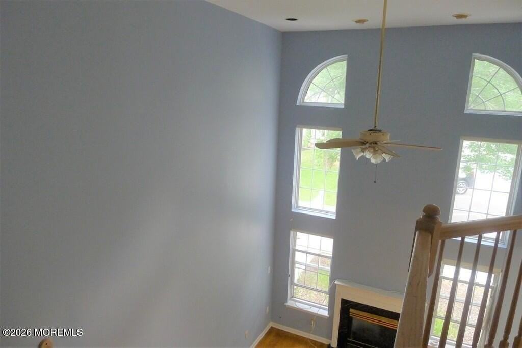 54 Durant Ave - Photo 4 of 12