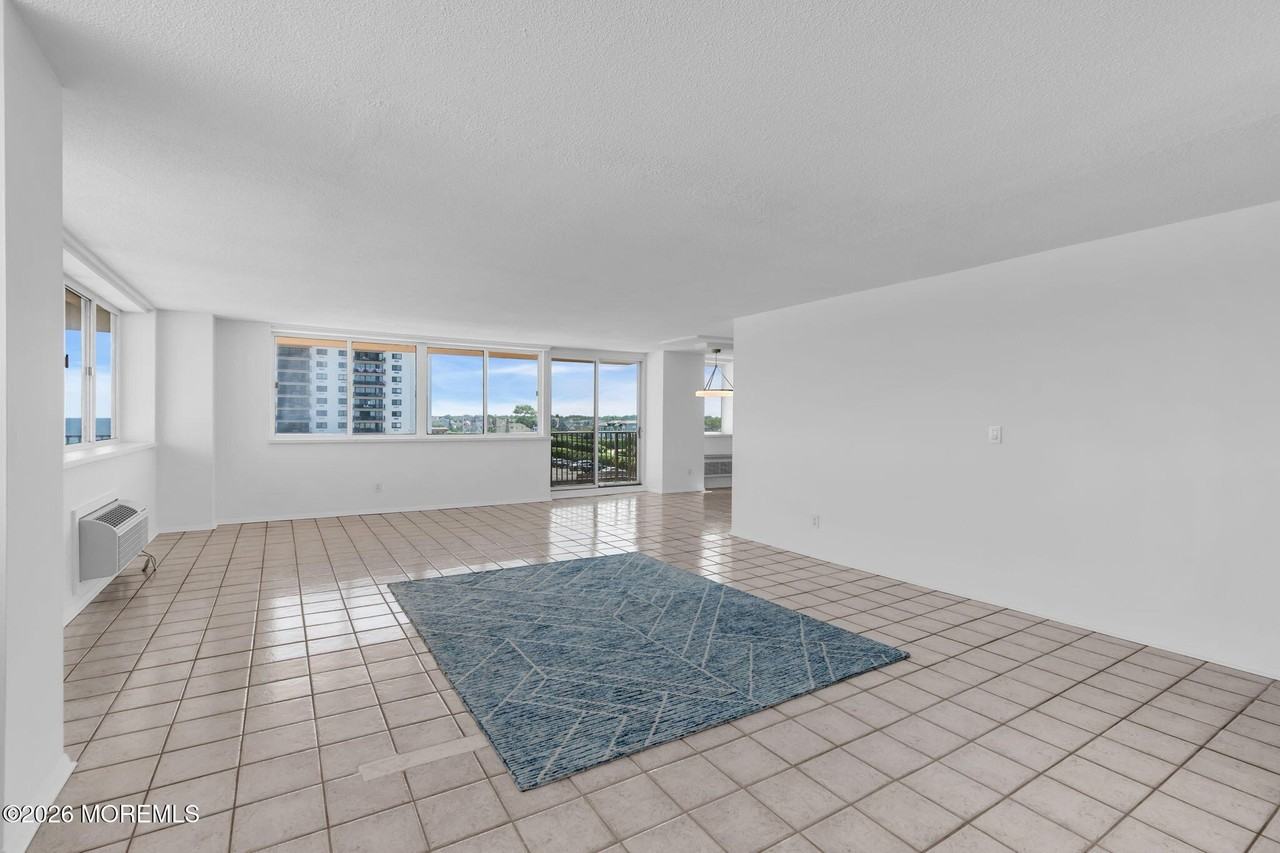 55 Ocean Ave #3L - Photo 2 of 45
