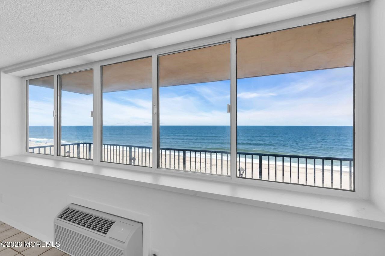 55 Ocean Ave #3L - Photo 7 of 45