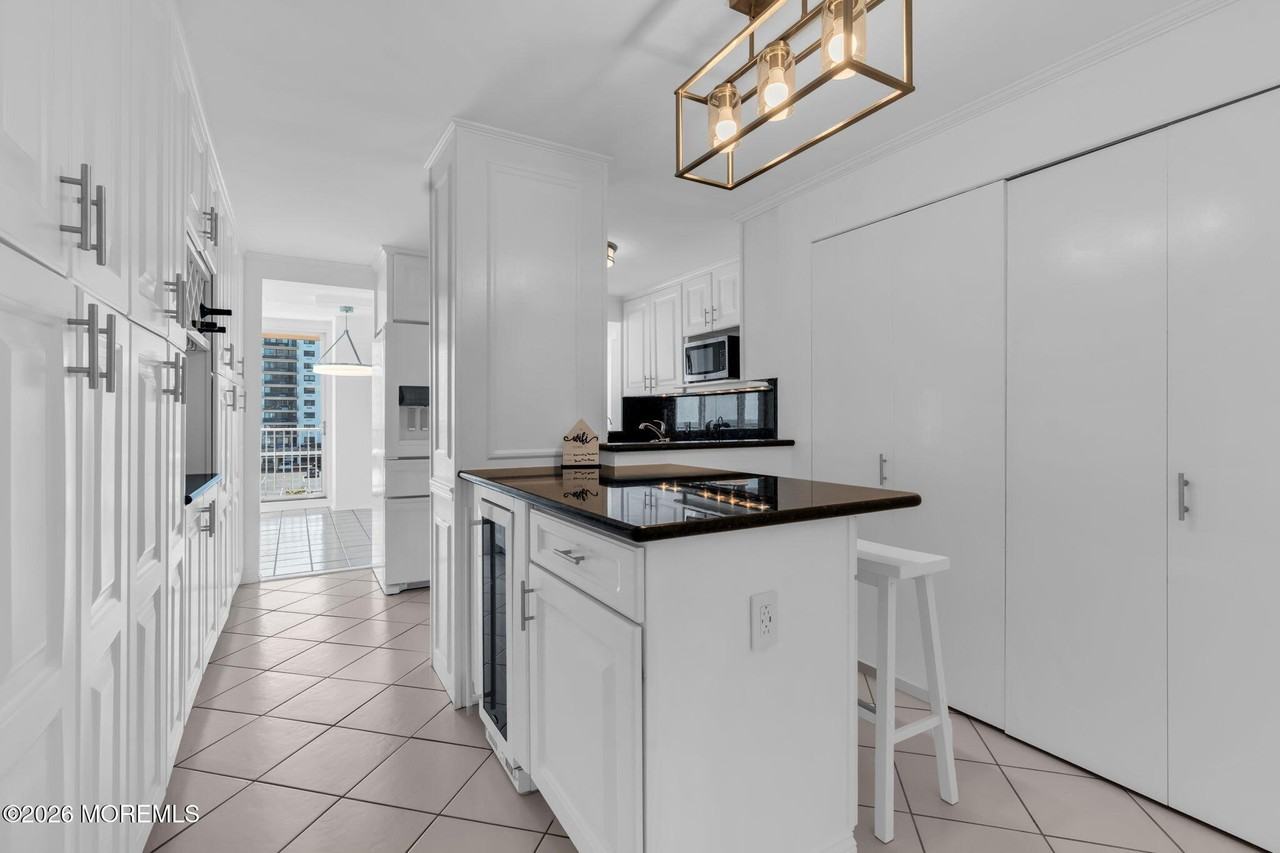55 Ocean Ave #3L - Photo 3 of 45