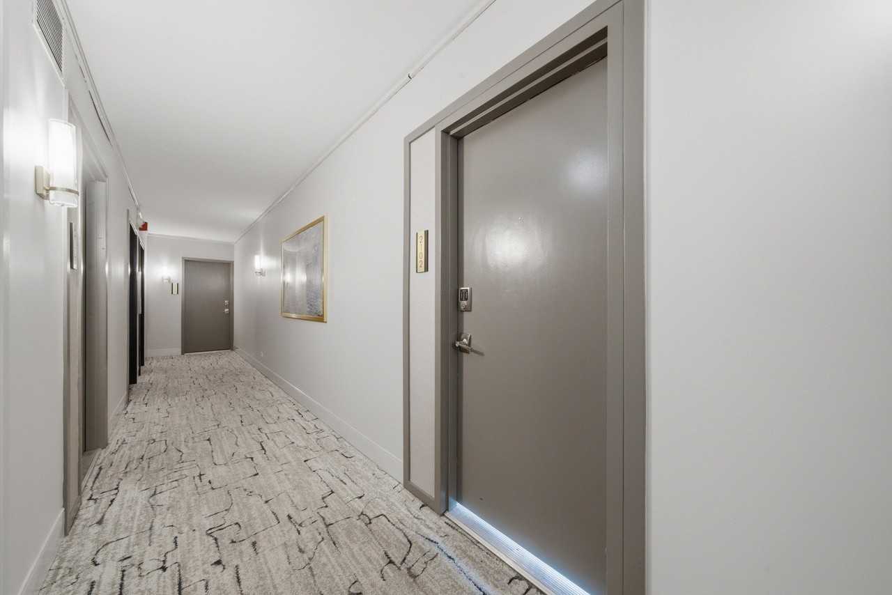 3200 N Lake Shore Dr #2102 - Photo 3 of 19