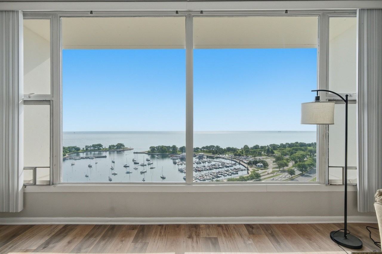 3200 N Lake Shore Dr #2102 - Photo 7 of 19