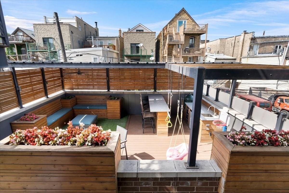 1410 W Huron St #1 - Photo 2 of 27